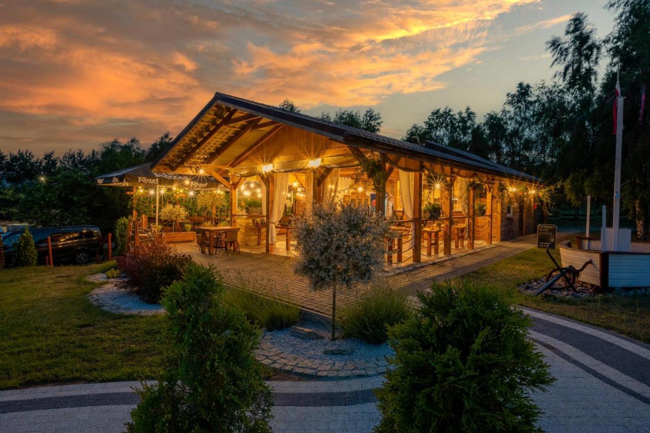 Domki Letniskowe I Pokoje Savana Nad Morzem Jarosławiec Exterior foto