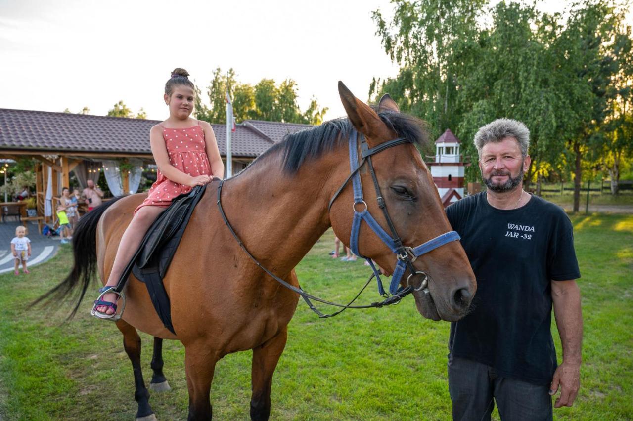 Domki Letniskowe I Pokoje Savana Nad Morzem Jarosławiec Exterior foto